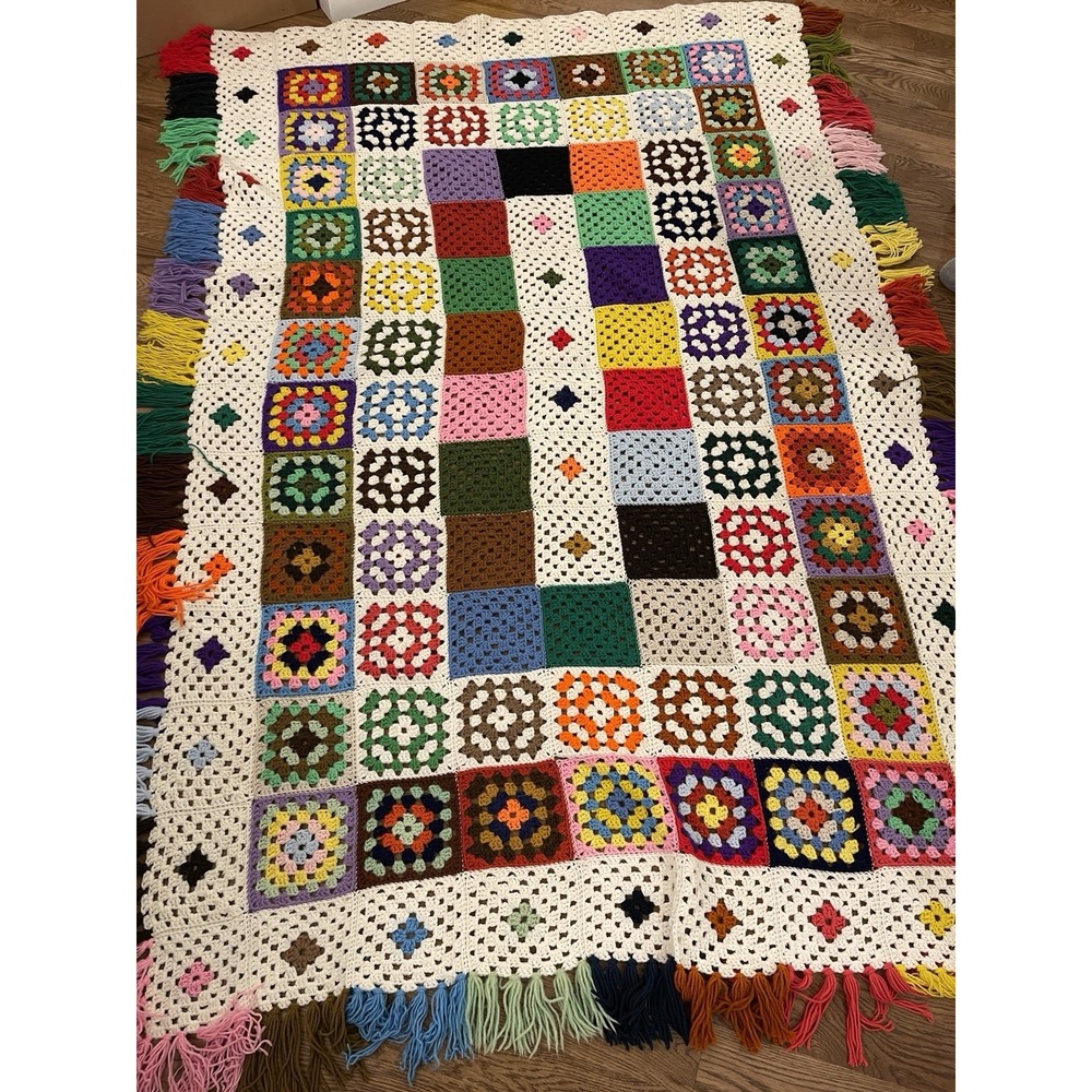 VINTAGE CROCHET GRANNY SQUARE BLANKET AFGHAN BED COVER White & Multicolor 90x58